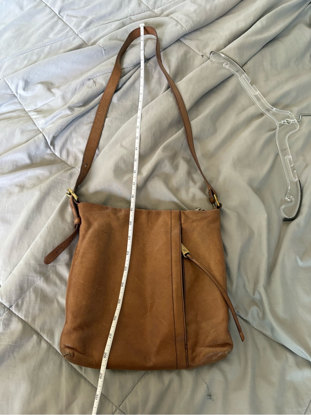 HOBO Tan Leather Crossbody Messenger Bag - Picture 12 of 13